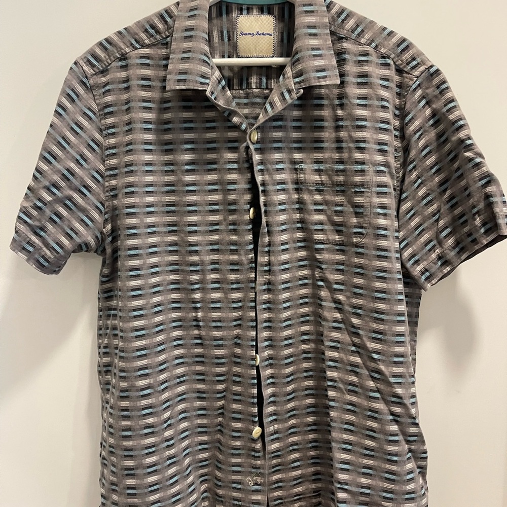 Tommy bahama Short Sleeve Button Up Medium.